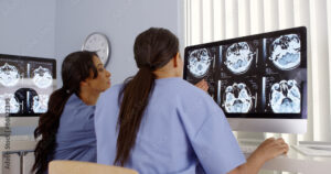 radiologists reading MRI